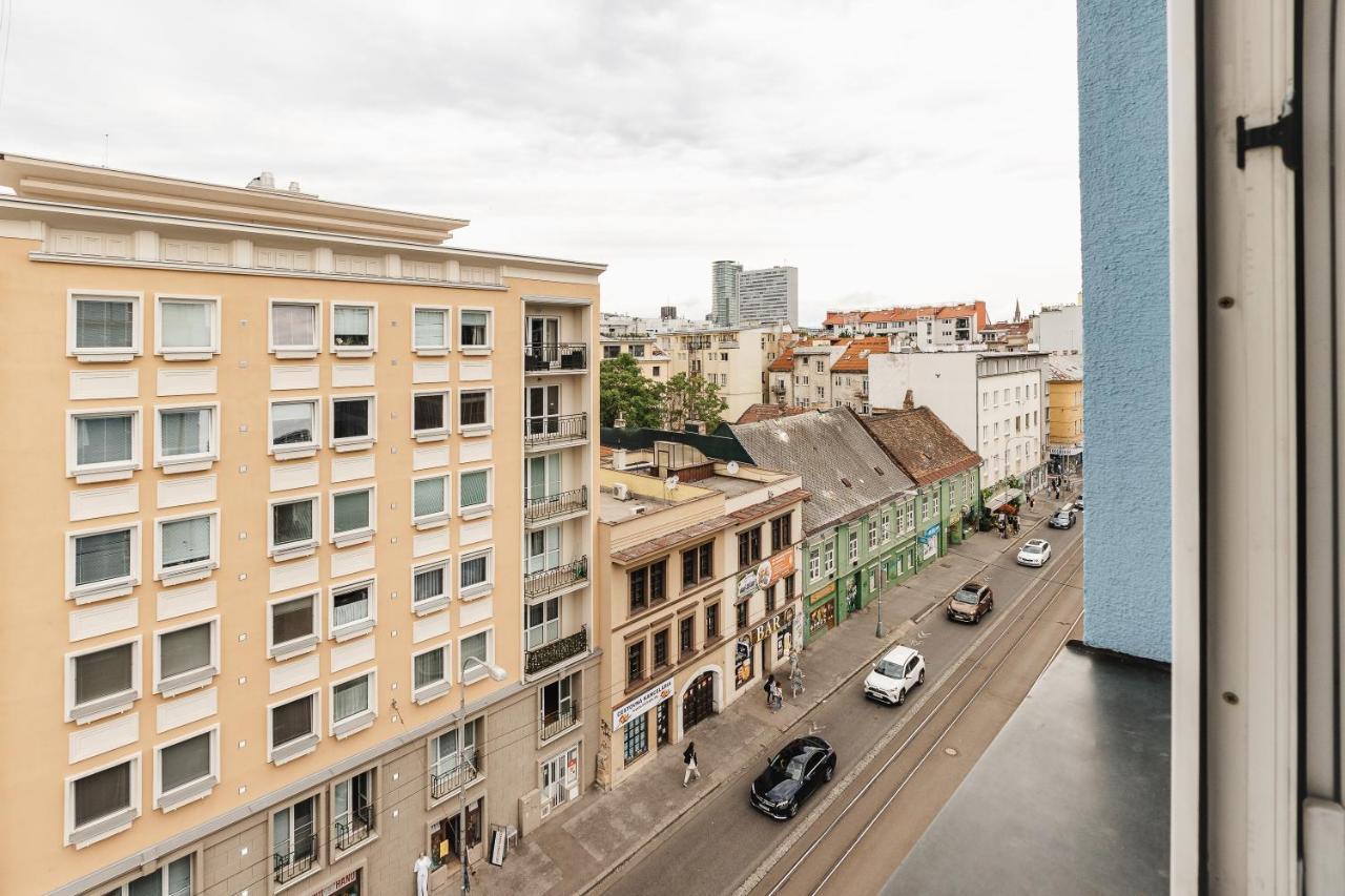 Apartment Friends Bratislava Downtown !!! エクステリア 写真